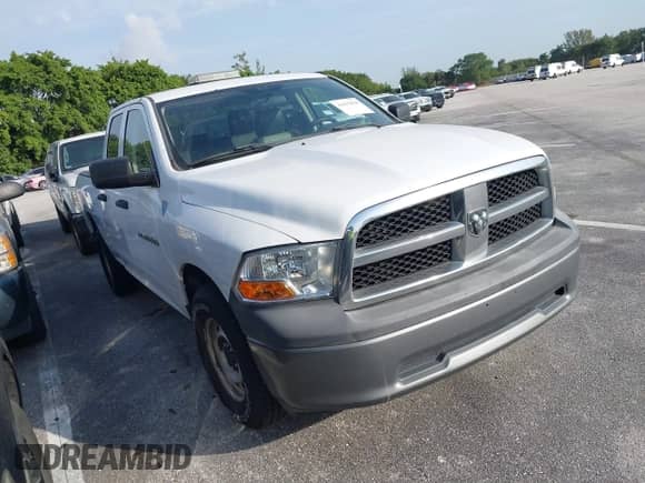 2011 Ram 1500 SLT with VIN 1D7RV1GPXBS697739, listed as a IAAI auction lot 41833058 with 198,175 mi miles and . Bid and sale history available at DreamBid. Image 1.