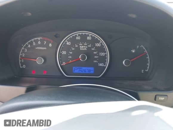 2010 Hyundai Elantra Blue с VIN KMHDU4AD1AU108485, выставлен на аукционе IAAI как лот 43180594 с пробегом 142 678 миль миль и . История ставок и продаж доступна на DreamBid. Изображение 7.