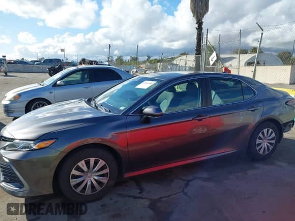 2023 Toyota Camry Hybrid LE with VIN 4T1C31AKXPU611291, listed as a IAAI auction lot 43454380 with 48,339 mi miles and . Bid and sale history available at DreamBid. Image 14.