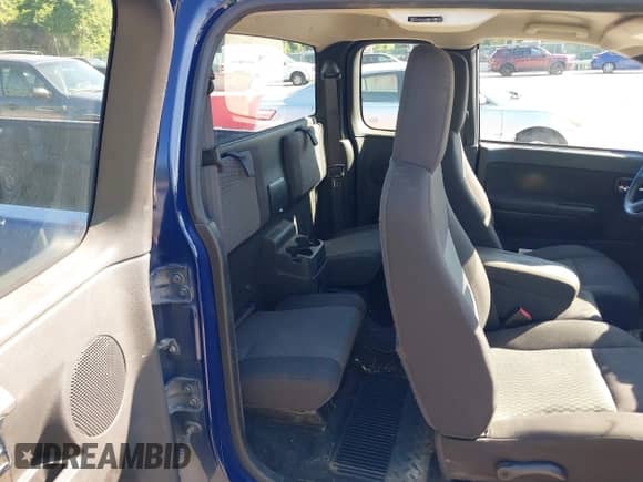 2012 Chevrolet Colorado Work Truck with VIN 1GCJTBF95C8126552, listed as a IAAI auction lot 42302502 with 157,199 mi miles and . Bid and sale history available at DreamBid. Image 8.