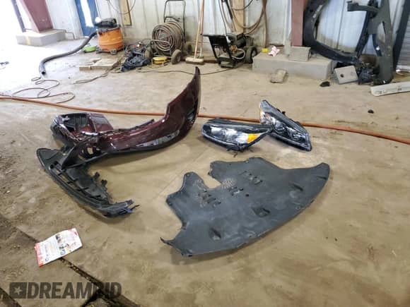 2020 Kia Sorento LX z VIN 5XYPGDA32LG641126, wystawiony jako Copart lot #67707295 z przebiegiem 33 799 mil mil oraz Nie do naprawy • Non repairable. Historia ofert i sprzedaży dostępna na DreamBid. Obrazek 13.