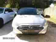 2020 Hyundai Elantra SE z VIN 5NPD74LF0LH499586, wystawiony jako IAAI lot #43532992 z przebiegiem 115 873 mil mil oraz . Historia ofert i sprzedaży dostępna na DreamBid. Obrazek 12.