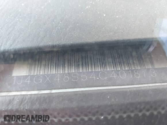 2004 Jeep Grand Cherokee Laredo with VIN 1J4GX48S54C401873, listed as a IAAI auction lot 43337181 with 274,149 mi miles and . Bid and sale history available at DreamBid. Image 9.