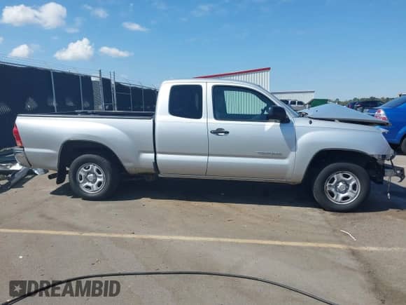 2006 Toyota Tacoma z VIN 5TETX22N16Z241135, wystawiony jako IAAI lot #43175819 z przebiegiem 360 065 mil mil oraz . Historia ofert i sprzedaży dostępna na DreamBid. Obrazek 14.