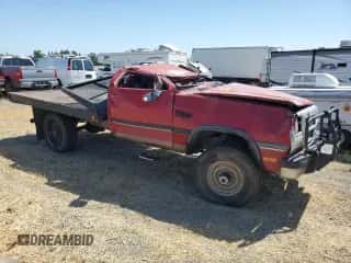 1992 Dodge D/W 250 with VIN 1B7KM26C7NS527524, listed as a Copart auction lot 66212735 with 284,991 mi miles and Non repairable. Bid and sale history available at DreamBid. Image 4.