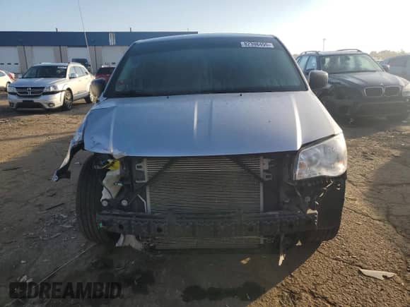 2018 Dodge Grand Caravan SE Plus с VIN 2C4RDGBG3JR190771, выставлен на аукционе Copart как лот 82398495 с пробегом 68 650 миль миль и Списание • Salvage title. История ставок и продаж доступна на DreamBid. Изображение 5.