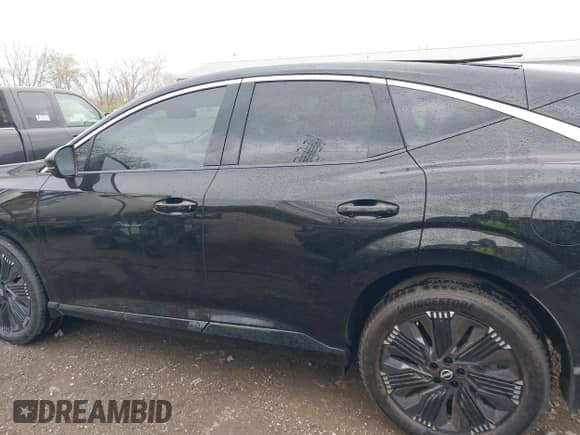 2025 Nissan Murano Platinum with VIN 5N1AZ3DT0SC104033, listed as a IAAI auction lot 42030534 with 1,836 mi miles and . Bid and sale history available at DreamBid. Image 14.