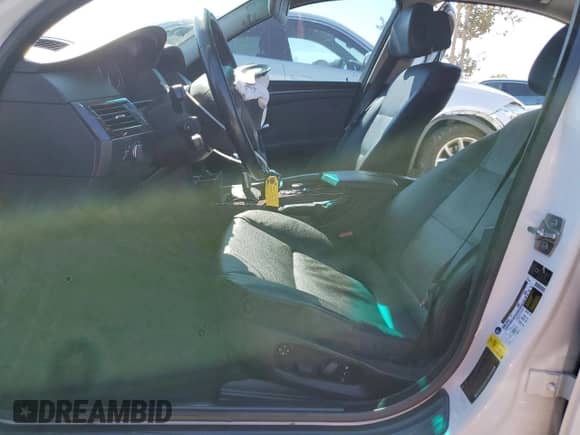 2010 BMW 5 Series 535i с VIN WBANW1C57AC165462, выставлен на аукционе Copart как лот 81494535 с пробегом 169 990 миль миль и Списание • Salvage title. История ставок и продаж доступна на DreamBid. Изображение 7.