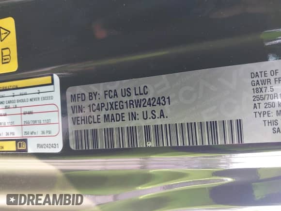 2024 Jeep Wrangler Sahara z VIN 1C4PJXEG1RW242431, wystawiony jako IAAI lot #42207065 z przebiegiem 21 019 mil mil oraz . Historia ofert i sprzedaży dostępna na DreamBid. Obrazek 9.