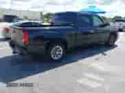 2005 Chevrolet Silverado 1500 LS z VIN 2GCEC13T451322080, wystawiony jako IAAI lot #43125281 z przebiegiem 205 678 mil mil oraz . Historia ofert i sprzedaży dostępna na DreamBid. Obrazek 4.