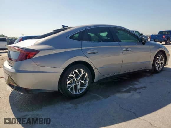 2023 Hyundai Sonata SEL with VIN KMHL64JAXPA330903, listed as a Copart auction lot 60850525 with 31,837 mi miles and Clean title. Bid and sale history available at DreamBid. Image 3.