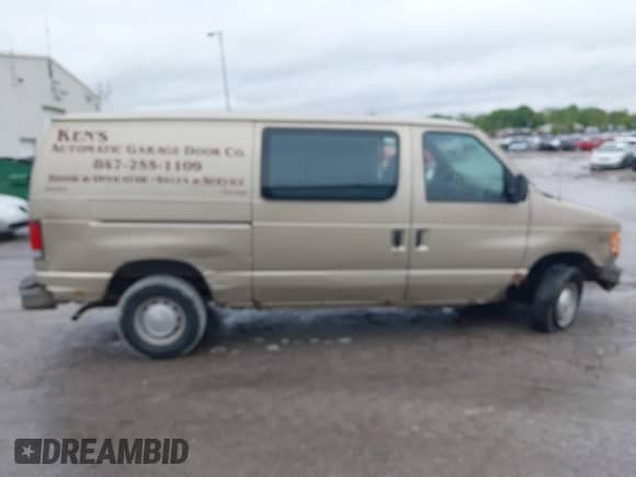 2000 Ford Econoline Cargo с VIN 1FTRE14W8YHA58870, выставлен на аукционе IAAI как лот 42316572 с пробегом 182 264 миль миль и . История ставок и продаж доступна на DreamBid. Изображение 13.