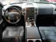 2007 Ford F-150 XLT с VIN 1FTPX04597KB11953, выставлен на аукционе Copart как лот 80461204 с пробегом 116 732 миль миль и Списание • Salvage title. История ставок и продаж доступна на DreamBid. Изображение 8.