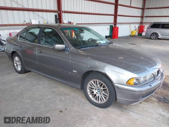 2002 BMW 5 Series 530i с VIN WBADT63422CH92518, выставлен на аукционе IAAI как лот 42413772 с пробегом 126 259 миль миль и . История ставок и продаж доступна на DreamBid. Изображение 1.