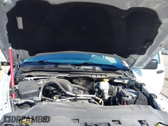 2020 Ram 1500 Tradesman с VIN 3C6JR6DT8LG272093, выставлен на аукционе IAAI как лот 41707230 с пробегом 52 453 миль миль и . История ставок и продаж доступна на DreamBid. Изображение 10.