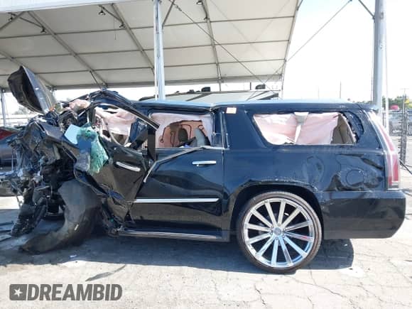 2019 Cadillac Escalade ESV Luxury с VIN 1GYS4HKJ2KR296620, выставлен на аукционе IAAI как лот 42555791 с пробегом Не указан миль и . История ставок и продаж доступна на DreamBid. Изображение 14.