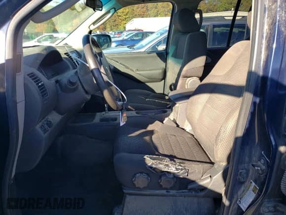 2006 Nissan Frontier SE with VIN 1N6AD07W86C401240, listed as a Copart auction lot 87023625 with 252,639 mi miles and Salvage title. Bid and sale history available at DreamBid. Image 7.