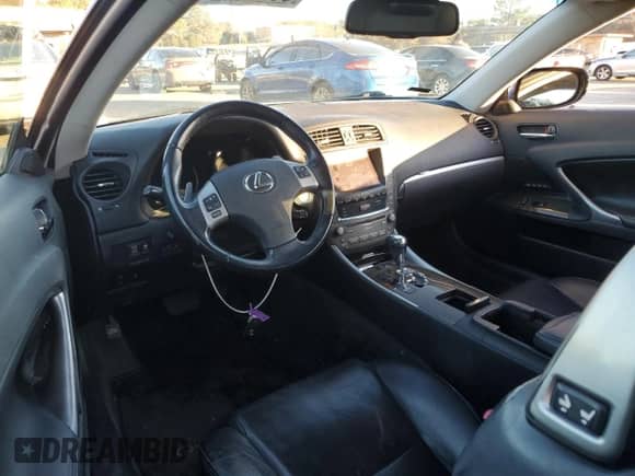 2012 Lexus IS 250 C z VIN JTHFF2C26C2522365, wystawiony jako Copart lot #86108584 z przebiegiem 142 111 mil mil oraz Szkoda całkowita • Salvage title. Historia ofert i sprzedaży dostępna na DreamBid. Obrazek 8.