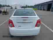 2016 Chevrolet Sonic LS с VIN 1G1JA5SH1G4116031, выставлен на аукционе IAAI как лот 42486225 с пробегом 80 855 миль миль и . История ставок и продаж доступна на DreamBid. Изображение 16.