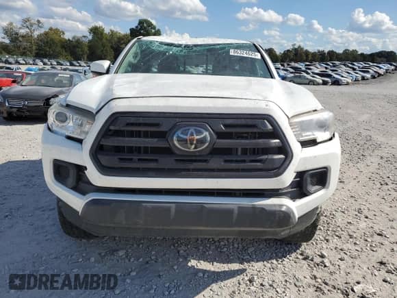 2018 Toyota Tacoma SR with VIN 5TFSX5EN8JX059196, listed as a Copart auction lot 86324625 with 120,565 mi miles and Salvage title. Bid and sale history available at DreamBid. Image 5.