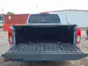 2016 Nissan Frontier S z VIN 1N6AD0EV8GN774648, wystawiony jako IAAI lot #42135409 z przebiegiem 94 095 mil mil oraz . Historia ofert i sprzedaży dostępna na DreamBid. Obrazek 16.