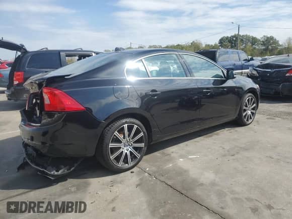 2017 Volvo S60 Inscription с VIN LYV402TK8HB135428, выставлен на аукционе Copart как лот 85740265 с пробегом 178 738 миль миль и Списание • Salvage title. История ставок и продаж доступна на DreamBid. Изображение 3.