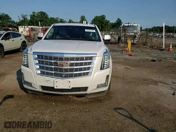 2017 Cadillac Escalade ESV Luxury с VIN 1GYS4HKJ5HR224285, выставлен на аукционе Copart как лот 62563795 с пробегом 136 011 миль миль и Списание • Salvage title. История ставок и продаж доступна на DreamBid. Изображение 14.