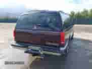 1997 Chevrolet Suburban with VIN 3GNFK16R8VG144969, listed as a IAAI auction lot 42070555 with 197,580 mi miles and . Bid and sale history available at DreamBid. Image 4.