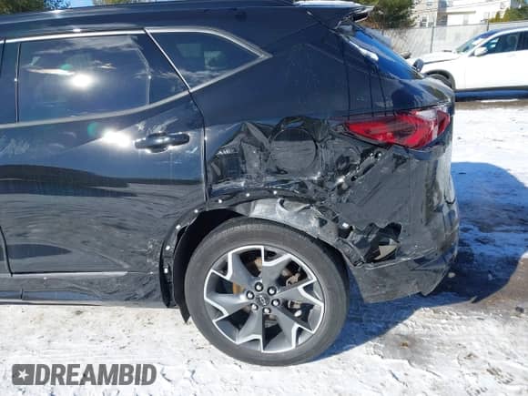 2022 Chevrolet Blazer RS с VIN 3GNKBKRS1NS119556, выставлен на аукционе IAAI как лот 41270638 с пробегом 38 176 миль миль и . История ставок и продаж доступна на DreamBid. Изображение 17.