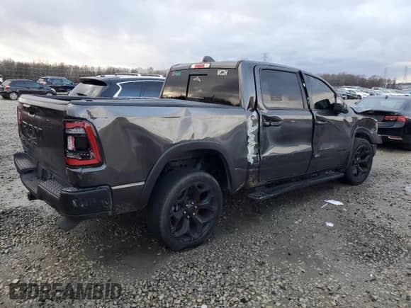 2019 Ram 1500 Rebel z VIN 1C6RRELT7KN724233, wystawiony jako Copart lot #86823514 z przebiegiem 96 464 mil mil oraz Czysty tytuł • Clean title. Historia ofert i sprzedaży dostępna na DreamBid. Obrazek 3.