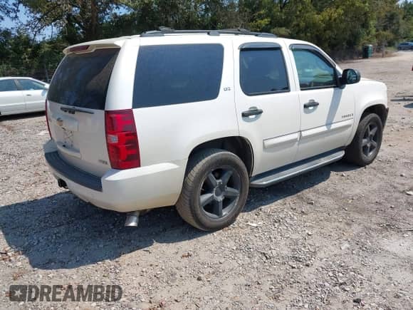2008 Chevrolet Tahoe 3LT с VIN 1GNFC13048R200512, выставлен на аукционе IAAI как лот 43238953 с пробегом 178 269 миль миль и . История ставок и продаж доступна на DreamBid. Изображение 4.