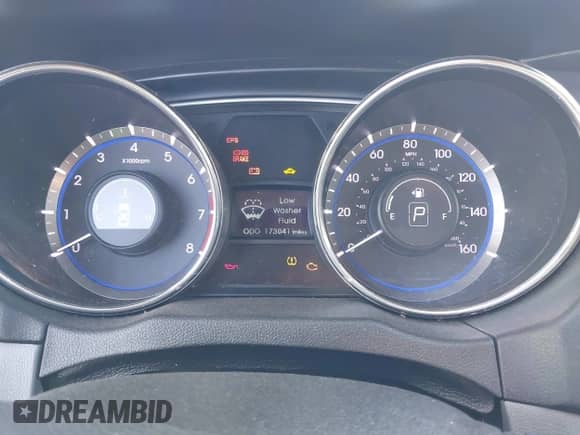 2011 Hyundai Sonata SE z VIN 5NPEC4AC9BH070258, wystawiony jako IAAI lot #43221462 z przebiegiem 173 041 mil mil oraz . Historia ofert i sprzedaży dostępna na DreamBid. Obrazek 7.