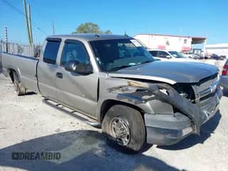 2003 Chevrolet Silverado 2500HD LS with VIN 1GCHC29173E346944, listed as a IAAI auction lot 41656801 with 245,333 mi miles and . Bid and sale history available at DreamBid. Image 1.