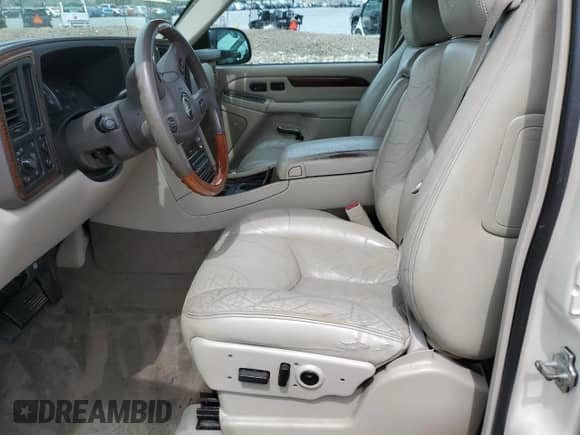 2004 Cadillac Escalade EXT with VIN 3GYEK62N04G182399, listed as a Copart auction lot 63660985 with Not provided miles and Salvage title. Bid and sale history available at DreamBid. Image 7.
