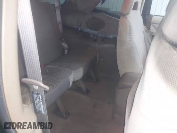 1997 Chevrolet Blazer LS z VIN 1GNCS18W5VK109319, wystawiony jako IAAI lot #42603720 z przebiegiem 91 974 mil mil oraz . Historia ofert i sprzedaży dostępna na DreamBid. Obrazek 8.