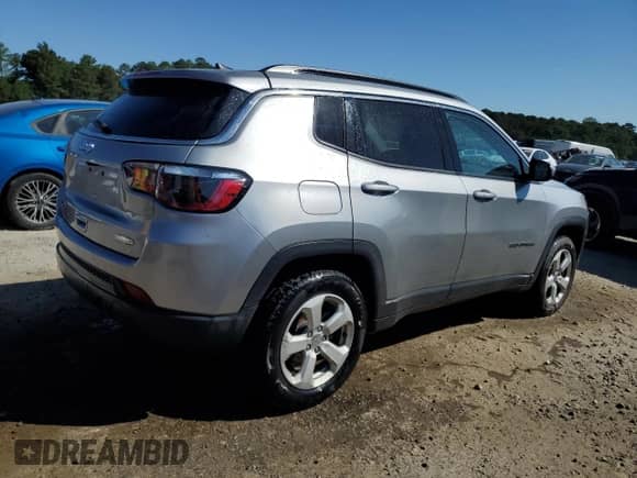 2021 Jeep Compass Latitude with VIN 3C4NJDBB5MT509714, listed as a Copart auction lot 85109295 with 117,532 mi miles and Clean title. Bid and sale history available at DreamBid. Image 3.