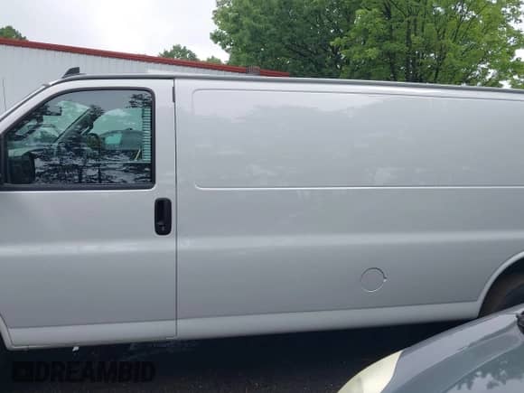 2023 Chevrolet Express Cargo с VIN 1GCWGBFP7P1254184, выставлен на аукционе IAAI как лот 42513921 с пробегом 13 626 миль миль и . История ставок и продаж доступна на DreamBid. Изображение 14.