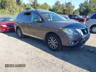 2014 Nissan Pathfinder SL with VIN 5N1AR2MM0EC679904, listed as a IAAI auction lot 43422801 with 105,480 mi miles and . Bid and sale history available at DreamBid. Image 1.