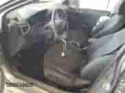 2017 Hyundai Ioniq SEL z VIN KMHC75LCXHU052215, wystawiony jako Copart lot #52550444 z przebiegiem 102 154 mil mil oraz . Historia ofert i sprzedaży dostępna na DreamBid. Obrazek 7.