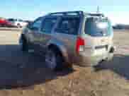 2007 Nissan Pathfinder S z VIN 5N1AR18W67C648441, wystawiony jako IAAI lot #42984543 z przebiegiem 227 634 mil mil oraz . Historia ofert i sprzedaży dostępna na DreamBid. Obrazek 3.