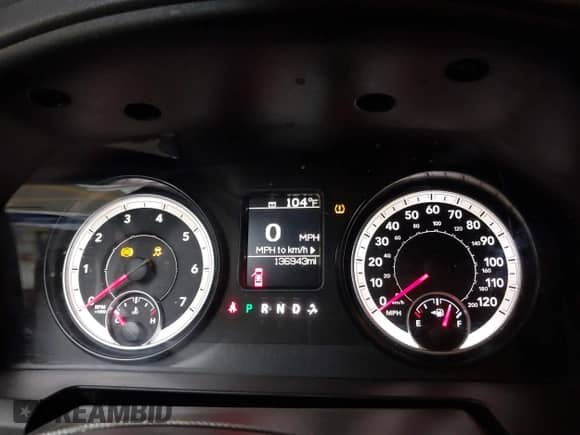 2014 Ram 1500 Express z VIN 3C6JR6AT5EG142019, wystawiony jako IAAI lot #42909966 z przebiegiem 136 943 mil mil oraz . Historia ofert i sprzedaży dostępna na DreamBid. Obrazek 7.