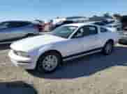 2005 Ford Mustang Deluxe with VIN 1ZVFT80N855149419, listed as a Copart auction lot 90728375 with 200,817 mi miles and Salvage title. Bid and sale history available at DreamBid. Image 1.