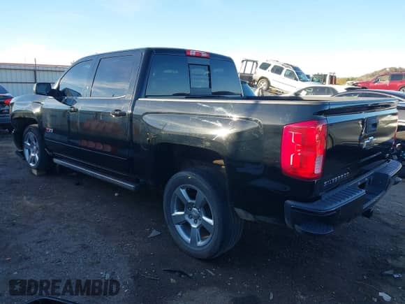 2017 Chevrolet Silverado 1500 LTZ z VIN 3GCUKSEJ2HG286384, wystawiony jako IAAI lot #40919828 z przebiegiem 105 537 mil mil oraz . Historia ofert i sprzedaży dostępna na DreamBid. Obrazek 3.