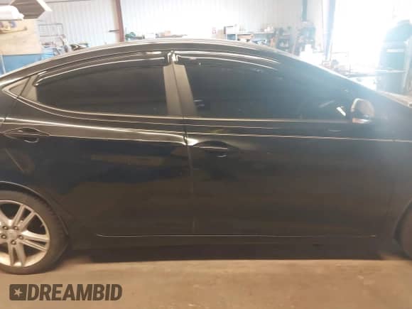 2012 Hyundai Elantra Limited z VIN KMHDH4AE2CU283277, wystawiony jako IAAI lot #42844741 z przebiegiem 113 812 mil mil oraz . Historia ofert i sprzedaży dostępna na DreamBid. Obrazek 13.