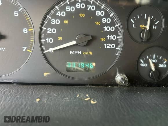 2004 Jeep Grand Cherokee Laredo with VIN 1J4GX48S44C111978, listed as a Copart auction lot 86322965 with 331,946 mi miles and Clean title. Bid and sale history available at DreamBid. Image 8.