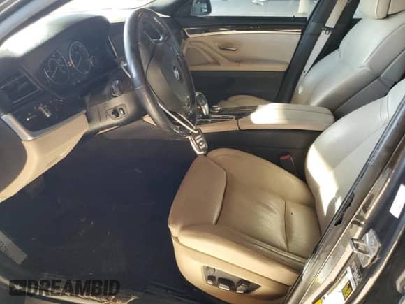 2012 BMW 5 Series 550i с VIN WBAFR9C58CDX79413, выставлен на аукционе Copart как лот 80545715 с пробегом 94 121 миль миль и Чистый • Clean title. История ставок и продаж доступна на DreamBid. Изображение 7.