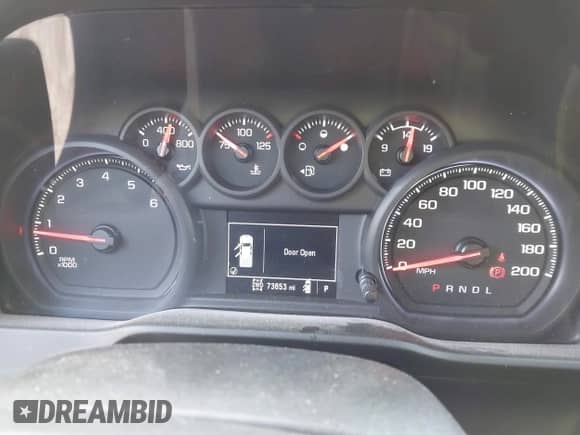 2020 Chevrolet Silverado 1500 Custom Trail Boss z VIN 1GCPYCEF5LZ368941, wystawiony jako IAAI lot #43214611 z przebiegiem 73 653 mil mil oraz . Historia ofert i sprzedaży dostępna na DreamBid. Obrazek 7.