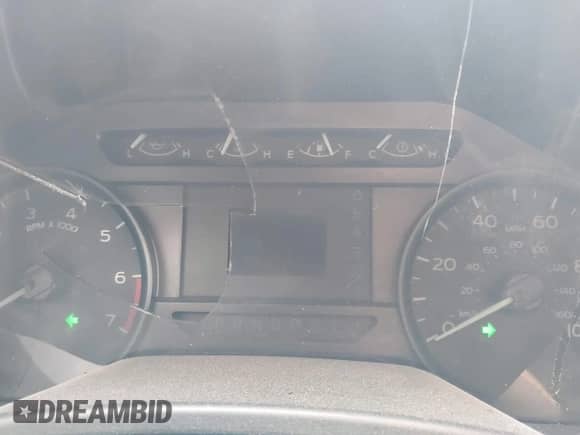 2019 Ford F-250 XL z VIN 1FT7X2B67KEE59717, wystawiony jako IAAI lot #42919060 z przebiegiem Nie podano mil oraz . Historia ofert i sprzedaży dostępna na DreamBid. Obrazek 6.