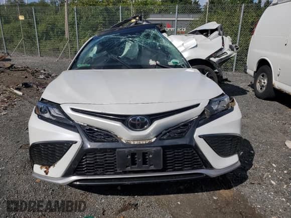 2022 Toyota Camry XSE with VIN 4T1K61BK3NU054156, listed as a Copart auction lot 80948105 with Not provided miles and Salvage title. Bid and sale history available at DreamBid. Image 5.
