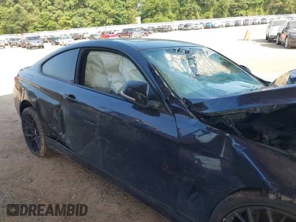 2015 BMW 4 Series 435i xDrive с VIN WBA3R5C57FK189506, выставлен на аукционе IAAI как лот 42880965 с пробегом Не указан миль и . История ставок и продаж доступна на DreamBid. Изображение 18.